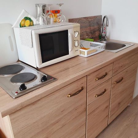 Karmelita Boutique Apartman ショプロン エクステリア 写真