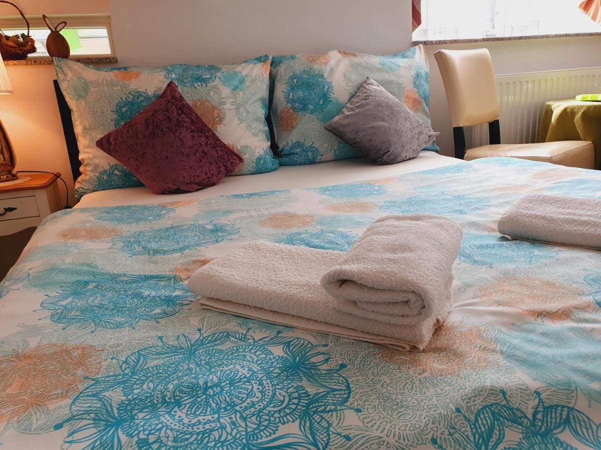 Karmelita Boutique Apartman ショプロン エクステリア 写真