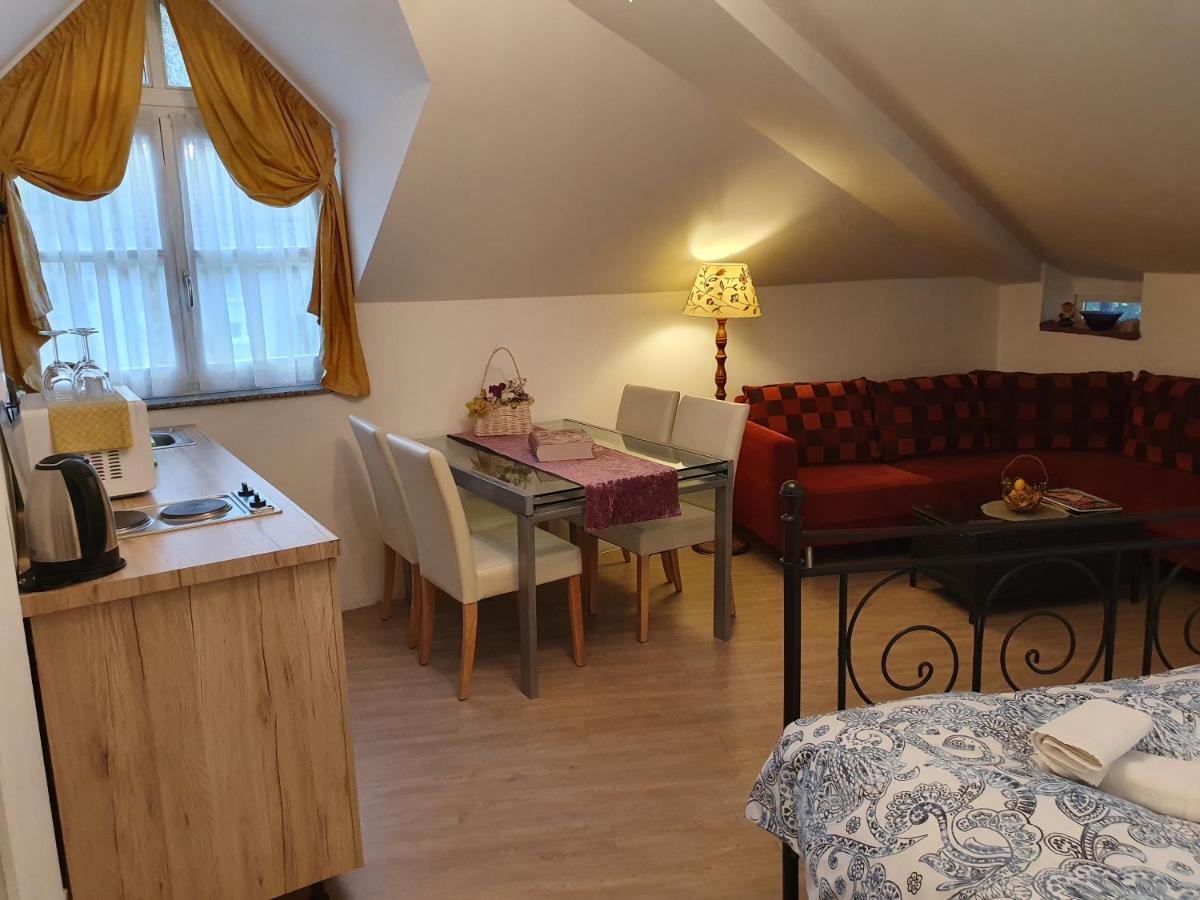 Karmelita Boutique Apartman ショプロン エクステリア 写真